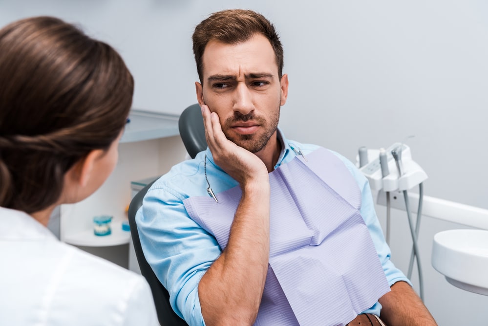 Root Canal vs. Tooth Extraction: Choosing the Right Dental Solution